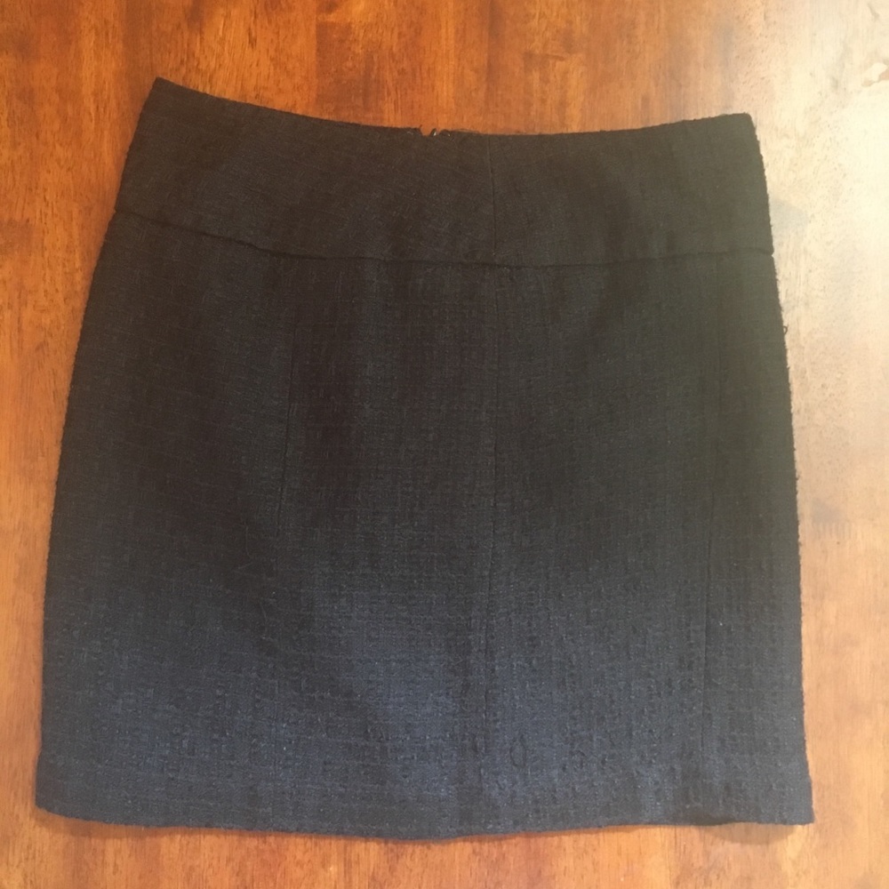 Banana Republic Black textured skirt